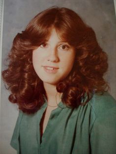 Farrah Hair, Dark Dark Brown, 1980s Hair, Sponge Rollers, 70s Hair, Old Hairstyles, Brown I, 80s Hair