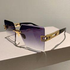 49233924718913 Rimless Shield Sunglasses With Gradient Lenses, Elegant Rimless Shield Sunglasses With Gradient Lenses, Purple Rimless Sunglasses With Gradient Lenses, Gold Candy, Vintage Jewelry Necklace, Stylish Party, Classic Gold, Oversized Sunglasses, Chic Accessories