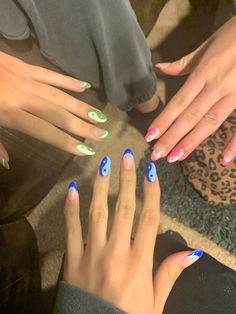 Trio Matching Nail Designs, Matching Nails For 3 People, Matching Friend Nail Ideas, Trio Nails Ideas, Nails To Do With Your Bestie, Twin Nail Ideas, Coordinating Nails For Friends