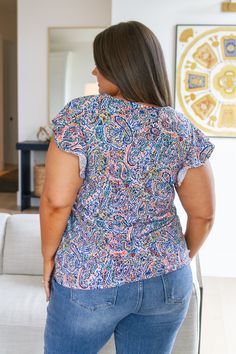 Let the summer breeze caress your look with the Patient in Paisley Flutter Sleeve Top. Boasting lightweight fabric, flutter sleeves, a v-neckline, and a floral paisley print, this top is sure to become an instant wardrobe favorite. Dare to wear something effortless and beautiful - make the Patient in Paisley your go-to this season! Lightweight Woven Good Stretch V-Neckline Flutter Sleeves 92% Polyester, 8% Spandex True to Size S: Chest 35" Length 25"M: Chest 36" Length 26.5"L: Chest 39" Length 26.5"1XL: Chest 44" Length 27"2XL: Chest 46" Length 28"3XL: Chest 48" Length 28" Sarah is wearing a size SKendall is wearing a size 1XL Suggested Pairings: Jones High Rise Cuffed Straight Jeans Pearls and Paperclips Necklace Necklace Video, The Patient, Flutter Sleeve Top, Summer Breeze, Good Stretches, Paisley Pattern, Top Sales, Flutter Sleeves, Summer Of Love