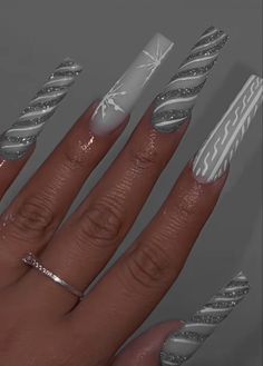 Grey Christmas Nails Acrylic, Grey Winter Nail Designs, Grey Long Acrylic Nails, Christmas Nails Grey, Acrylic Nail Christmas, Holiday Nails Coffin, January Nails Ideas Acrylic, Nails Ideas For Christmas, Grey Christmas Nails