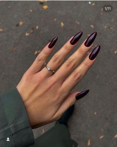 #unghie #autunno #autumn #fallnails Dark Purple Nails, September Nails, Purple Nail, Dark Nails, Funky Nails, Purple Nails