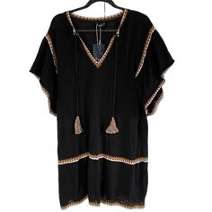 New With Tags - Comes From A Smoke Free And Pet Free Home Black Short Sleeve Tunic For Summer, Black Short Sleeve Summer Tunic, Casual Black Tunic For Vacation, Chic Black Summer Tunic, Black V-neck Tunic For Vacation, Black Bohemian V-neck Tunic, Black V-neck Bohemian Tunic, Blue Stripped Dress, Silver Metallic Dress