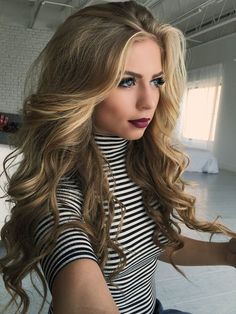 Tmavý Blond, Blonde Styles, Big Curls, Skateboarder, Hair Blonde, Teen Hairstyles, Hair Envy