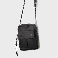 Product information : Material: nylon Function: breathable and waterproof Color: black Lining material: polyester Size Information: Size: 13x3x18cm Packing list: Crossbody bag *1 Casual Crossbody Bag, Packing List, Crossbody Bags, Crossbody Bag, Black, Color