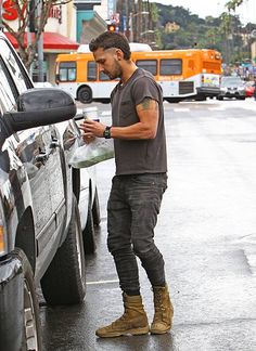 Shia Lebouf Fashion, Shia Labeouf Boots, Shia Labeouf Outfits, Work Boots Outfit Men, Shia Labeouf Tattoo, Bad Boy Outfit, Shia Leboeuf