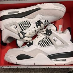 -Never Been Worn, Just Don’t Have Tags (Didn’t Necessarily Have Tags) -Paid A Little Over $300 -I’d Lower In The Price Air Jordan 4s Retro, Jordan 4s Retro, Retro 4s, Jordan 4’s, Jordan 4s, Kids Jordans, Retro Color, Jordan Retro, Just Don