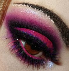 Black And Purple Makeup Looks, Scenemo Makeup, Pink Scene Makeup, Pink And Purple Makeup, Scene Makeup Looks, Pink And Black Makeup, Pink Goth Makeup, Black And Pink Goth Makeup, Pink Goth Makeup Ideas