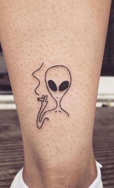 Tattoo Alien, Small Dope Tattoos, E.t Tattoo, Bull Skull Tattoos, Simpsons Tattoo, Ufo Tattoo, Zeus Tattoo, Geometric Sleeve Tattoo, Cute Couple Tattoos