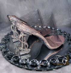 Shoe Artwork, Diamond Heels, Bling Heels, Pretty Sneakers, Luxury Heels, Fancy Heels, Pretty Shoes Sneakers, Fashion Shoes Heels, Shoes Heels Classy