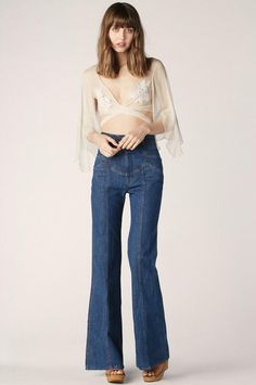 waiting for the sun bells in filmore Salvage Denim, Denim Tie, Bell Jeans, Outfits 70s, 70s Inspired Fashion, 70s Outfits, Women Fashion Edgy, Denim Details, 70s Fashion