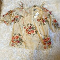 Nwt Open Shoulder Top Size Small. Beige Floral Print Summer Tops, Summer Beige Floral Print Tops, Cream Floral Print Tops For Spring, Long Sleeve Ruffle Top, Open Shoulder Top, Sheer Floral Top, Brown Blouse, Company Shirts, Black Blouse Long Sleeve