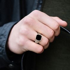 Dad Ring, Onyx Ring Men, Onyx Signet Ring, Mens Rings Fashion, Silver Ring Designs, Mens Rings, Black Onyx Stone, Stainless Steel Ring, Ring Black