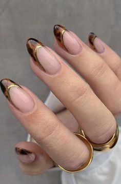 Fall Nail Inspo Almond Simple French, Brown Turtle Shell Nails, Short Nails Ideas Almond Shape, Moody Almond Nails, Turtle Shell French Tip Nails, Turtle Shell Nails French, Simple Fall French Tip Nails, Turtle Shell Nails Design, Simple Fall Nail Designs Almond Shape