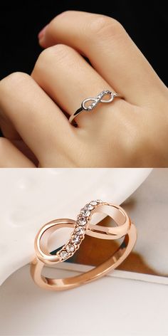 Girly Kit, Simple Ring Design, Engagement Rings Couple, Gold Moon Necklace, Silver Ring Designs, Gold Pendant Jewelry