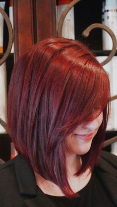 Estilos de cabello rojo para chicas que quieren un cambio radical Ammonia Free Hair Color, Κούρεμα Bob, Inverted Bob Hairstyles, Haircut And Color, Red Hair Color, Trendy Short Hair Styles, Short Hair Cuts For Women, Great Hair, Bobs Haircuts