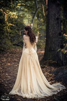 Medieval Wedding Dresses, Victorian Wedding Dress, Fantastic Fashion, Medieval Style, Celtic Wedding