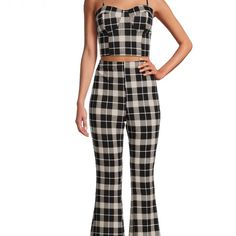 No Boundaries Juniors 2 Pc. Set. Plaid. M(7-9) Black, White & Cream. Fall Matching Set Fitted Pants, Fitted Fall Pants Matching Set, Trendy Cotton Bottoms Matching Set, Fitted Cotton Pants For Night Out, High Waist Fitted Bottoms With Matching Set, Chic Fitted Pants With Matching Set, Fitted Matching Set Bottoms For Loungewear, Trendy Fitted Pants With Matching Set, Casual Fitted Matching Set Pants