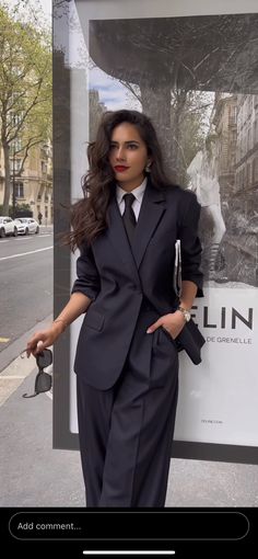 Women Suit And Tie, Corp Goth, Corporate Baddie Outfits, Formal Suits For Women, Corporate Baddie, Woman In Suit, Stylish Work Attire, Corporate Outfits