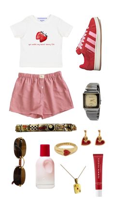 #red #strawberryaesthetic #outfit #ootd Fairycore Dark, Aesthetic Y2k, Dark Academia Aesthetic, Academia Aesthetic, Style Clothes, Light Academia, Mid Size, Cute Simple Outfits, Vintage Clothes