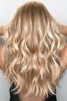 Warm Blonde Hair, Hair Color Pictures, Long Blonde Wig, Neutral Blonde, Blonde Waves, Champagne Blonde, Blonde Hair Inspiration, Blonde Hair Shades, Blonde Hair Looks