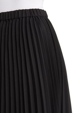 Find ANNE KLEIN Pull-on Pleated Skirt on Editorialist. Allover accordion pleats lend graceful movement to this easy pull-on skirt. Lined 100% polyester Dry clean Imported Accordion Pleats, Graceful Movement, Anne Klein, Pleated Skirt, Top Brands, Dry Clean, Luxury Fashion, Skirt, Fabric