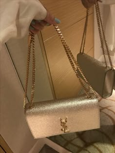 saint laurent fashion gold bag Serena Van Der, Serena Van, Gold Girl, Serena Van Der Woodsen, Gold Aesthetic, Dream Bags, Gold Bag, Fancy Bags, Golden Girl