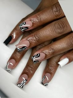 Nail Art Designs For Very Short Nails, One Nail Design Ring Finger, Nail Swirl Designs, Nail Art Designs Square, Unique French Tip Nails Design, Nude Nails With Black Design, Swirls Nail Art, Swirl Nail Art, French Manicure Nails