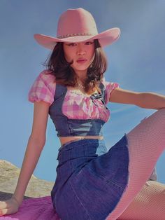 Cowgirl Fashion Outfits, Alluka Zoldyck, Most Paused Movie Scenes, Cowgirl Fashion, Estilo Punk, Pose Reference Photo, Mode Inspo, Soft Grunge, Why People