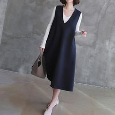 Women sleeveless cotton v neck Tunics linen navy cotton robes Dress - Omychic Black V-neck Sleeveless Dress For Daywear, Casual Cotton V-neck Sleeveless Dress, Casual V-neck Sleeveless Cotton Dress, Casual Sleeveless Cotton V-neck Dress, Cotton V-neck Sleeveless Dress, Blue V-neck Sleeveless Cotton Dress, Blue Sleeveless V-neck Dress For Work, Daywear V-neck Sleeveless Dress, Casual V-neck Sleeveless Dress For Daywear