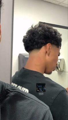 Curly Hair Drop Fade, Side Taper Design, Low Taper Curly Hair Men, Short Curly Taper, Curly Low Taper, Mid Taper Fade Haircut Curly, Fluffy Edgar Haircut, Low Taper Curly Hair, Low Fade Taper