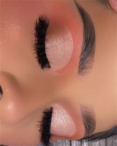 Makeup Ideas For Quinceanera Pink, Makeup Ideas For Quinceanera, Quinceanera Pink, Quinceanera Themes Dresses, Hair Inspiration Long, Glitter Eye Makeup, Soft Glam, Pink Makeup, Makeup Designs