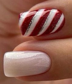 Gel Nails Christmas Ideas, Red Nails With Candy Cane Accent, Candy Cane Pedicure, Red Sparkle Nails Christmas, Peppermint Nails Design, Candy Cane Stripe Nails, Christmas Toe Nail Ideas, Christmas Fingernail Designs, Christmas Finger Nails