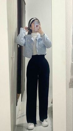 Stylish Office Wear Women, Simple Europe Outfits, Mid Size Leggings Outfit, Fresa Outfit Ideas, Ofnis Casual, Inspo Outfits Invierno, Outfits Aesthetic Invierno, Ootd Buchifresa, Outfits Buchi Fresa