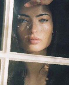 Photographie Portrait Inspiration, Pretty Face, Aesthetic Girl, Photo Inspiration, Natural Makeup, Aesthetic Pictures, Pretty People, Beautiful People, Photography Poses