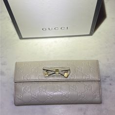 Gucci Guccissima Long Wallet All Our Products Have Been Previously Reviewed To Ensure Their Authenticity. Beautiful Color Pearl Leather Gold Tone Hardware Interior Pocket With Card Slots Clip Closure Condition: Used. Some Wear On Corners Includes Only The Wallet I'll Accept Reasonable Offers Bags Gucci, Pearl Leather, Gucci Bags, Long Wallet, Gucci Bag, Card Slots, Slots, Beautiful Colors, Gold Tones