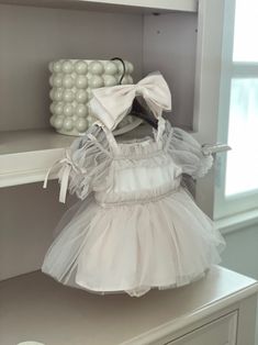 - Bow detail cold-shoulder tutu dress romper - Organza detailing at the skirt and sleeves- Crotch snaps for easy diaper change - Made in South Korea- Matching dress sold separatelySize3-8m(6m) : ~2'6"8-15m(12m) : 2'6"~2'7"15-23m(18m) : 2'7"~2'9" CareHand wash.Do not Bleach. Hang dry.Cool iron if needed. Do not dry clean. Hair Socks, Mom Hats, Baby Bow, Bag Boys, Wedding Outfits, Book Decor, Baby Bows, Tutu Dress, Matching Dresses