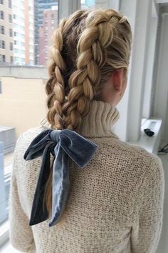 Hairstyles For The Winter, Easy Winter Hairstyles, Winter Hair Trends, Peinados Fáciles Para Cabello Corto, Trending Hairstyles, Box Braids Hairstyles, Fish Tail Braid, Winter Hairstyles