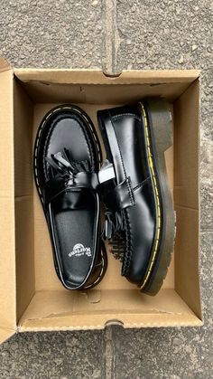 Doc Martens Loafers, One And Done, Pretty Shoes Sneakers, Casual Leather Shoes, Street Fashion Men Streetwear, Black Dress Shoes