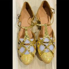 Size 9 New In Original Packaging 100% Handmade Suede Lining Gold Open Toe Summer Dance Shoes, Gold Open Toe Dance Shoes For Summer, Gold Dance Shoes For Summer Evenings, Gold High Heel Dance Shoes For Summer, Closed Toe Block Heels, Rose Gold Heels, Clear Block Heels, Denim Heels, Jessica Simpson Heels