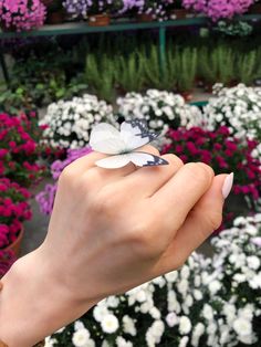 Welcome to my Etsy shop! I'm so excited to share with you my latest creation - the Boho Chic White Butterfly Ring. As a lover of bohemian style and nature-inspired designs, I created this ring to be a statement piece that captures the beauty of a butterfly's wings. Handcrafted with a chunky band and a delicate butterfly wing design, this aesthetic couple ring is truly one of a kind.I use only the highest quality materials to create my jewelry, and this chunky ring is no exception. It's built to Butterfly Wing Design, Nature Butterfly, Wing Design, Estilo Hippy, Aesthetic Couple, Chunky Ring, Couple Ring, Wings Design, Butterfly Wing