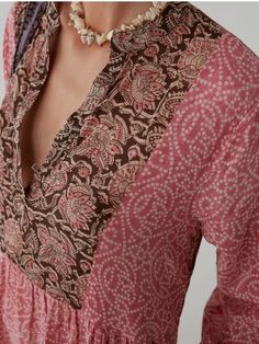 Jaipur Pink City, Pink Print Dress, Salwar Neck Designs, Kurta Patterns, Kaftan Designs, Simple Kurta Designs, Neck Designs For Suits, Simple Kurti Designs, Pink City