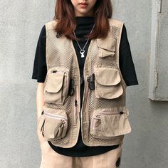 Utility Vest Outfit Streetwear, Utility Vest Outfit, Vest Outfit Women, Vest Outfits Men, Multi Pocket Vest, Oversize Jacket, Fishing Jacket, Cargo Vest, Pocket Vest