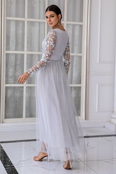 Gray Stretch Maxi Dress For Spring, Spring Stretch Gray Maxi Dress, Silver Long Sleeve Dresses For Spring, Silver Long Sleeve Spring Dress, Gray Long Sleeve Maxi Dress For Party, Spring Wedding Silver Maxi Dress, Silver Spring Wedding Maxi Dress, Classy Womens Dresses, Designers Dresses