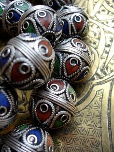 Enamel and silver Moroccan Berber beads Morocco Art, Moroccan Jewelry, Moroccan Fashion, African Beads, Berber Women, Trade Beads, Enamel Jewelry, Ethnic Jewelry, North Africa