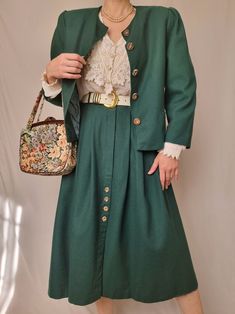 Vintage Suit Emerald Green Wool/austrian Suit Emerald - Etsy Ukraine Sunflower Skirt, Green Sunflower, Vintage Suit, Womens Suits, Vintage Suits, Green Wool, Suits You, Emerald Green, Suits For Women