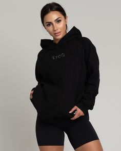 Calling all girlies! Get ready to fall in love with our amazing oversized hoodie special! Perfect for starting your gym sesh in style, this pullover is a must-have. Don't miss out! Adjustable Hood Sweatshirt For Gym In Fall, Athleisure Hooded Sweatshirt For Gym, Fleece Hoodie Top For Gym, Trendy Hoodie Sweatshirt For Sports, Fall Gym Hoodie With Drawstring Hood, Trendy Sports Hoodie Sweatshirt, Fleece Gym Hoodie, Athleisure Hooded Sweatshirt For Workout, Hooded Athleisure Sweatshirt For Workout