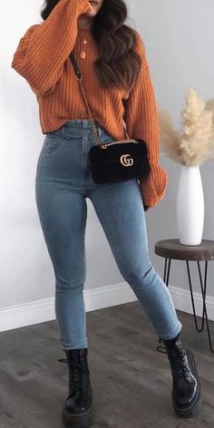 Outfit Botas, Casual College Outfits, Winter Fashion Outfits Casual, Elegante Casual, Outfit Jeans, Ținută Casual, Modieuze Outfits, Causual Outfits, Elegantes Outfit