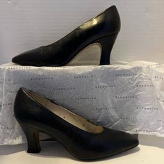 "Bandolino made in Spain #125 7M Black patent leather Small Square toe Dress evening heel. 1.5\" heel hard sole  Great lightly worn condition. Ships same or next day We do combine shipping.  Check out our other items in our store.  Thanks for looking!" Classic Evening Kitten Heels With 4-inch Heel, Fitted Closed Toe Kitten Heels With Padded Heel, Fitted Closed Toe Kitten Heels For Formal Events, Formal Fitted Kitten Heels With Padded Heel, Classic Square Toe Evening Heels, Classic Fitted Kitten Heels With 4-inch Heel, Classic Fitted Closed Toe Kitten Heels, Classic 4-inch Kitten Heels With Round Toe, Formal Fitted Kitten Heels With High Heel