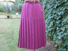 "This pretty pleated skirt vintage is perfect for 4 seasons! DETAILS: pleated skirt color: rosebrown skirt with lining fabric of skirt: polyester zipper in back side elastic waist fabric of lining: polyamide 🔹CONDITION: excellent Measurements lying flat are: Lenght: 29\" / 73,7cm Waist: 13,8\" / 34,8cm and more - skirt with side elastic waist Waist max: 14,5\" / 36,8cm Hips: 19,7\" / 50cm PLEASE NOTE: \"Laying flat\" means that waist  and hips NEED TO DOUBLED Size on tag: EUR / UK12, but refer to measurements. Belt in photo is not included. 🔹 SHIPPING:  I ship worldwide and I use priority registered mail. Estimated time of delivery for Europe: 5-10 business days/ for US: 10- 15 businesses days. 🔹 RETURNS: as this is a vintage item I do not accept returns, however if there's an issue, co Formal Pink Pleated Skirt, Retro Pleated Work Skirt, Retro Pleated Skirt For Work, Vintage Fitted Accordion Pleated Skirt, Vintage Fitted Midi Pleated Skirt, Vintage Full Skirt With Accordion Pleats, Retro Accordion Pleated Skirt For Fall, Vintage Accordion Pleats Skirt For Fall, Vintage Pleated Skirt For Work